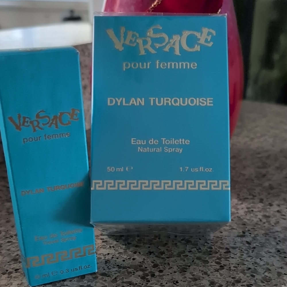 Versace Dylan Turquoise Eau de Toilette Sealed Pack 1.7 Oz Spray And .3 Spray